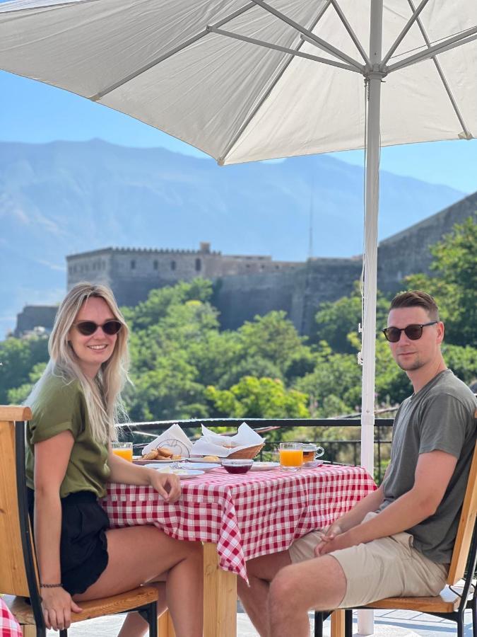 Hotel With Castle View Gjirokastër Esterno foto